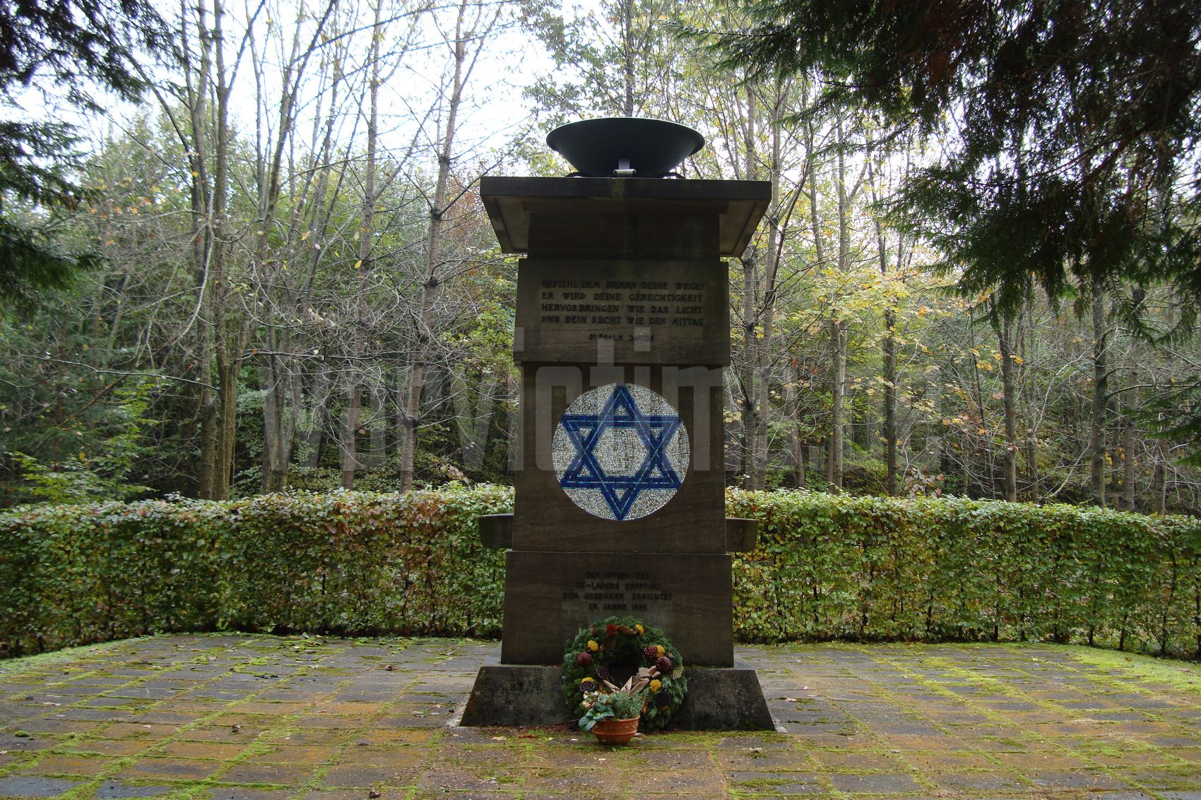 Landsberg+am+Lech-Erpfting+(KZ-Friedhof)